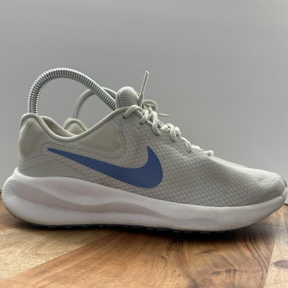 Nike Revolution 7‎ Shoes Women's Sz 7 Gray Blue Run Comfort Lightweight Training - Picture 2 of 15
